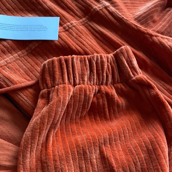 UGG  Jumpsuit - Picture 5 of 9